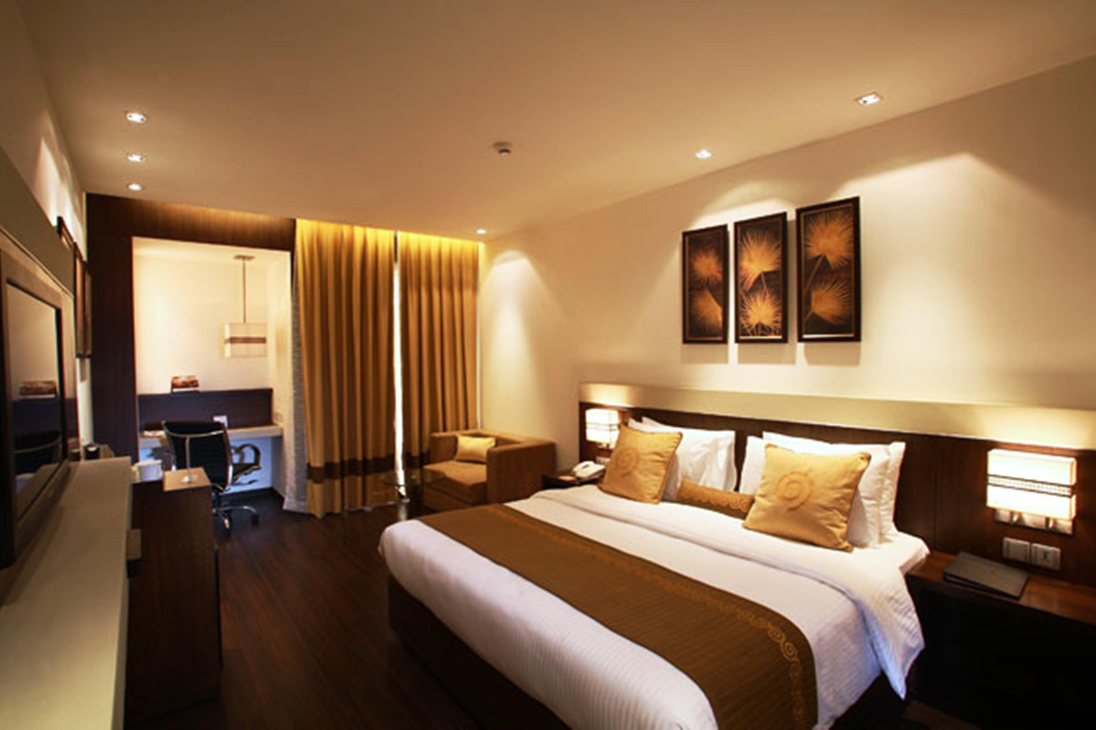 Shervani Nehru Place 4*