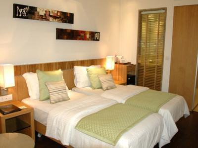 Shervani Nehru Place Hotel 4*