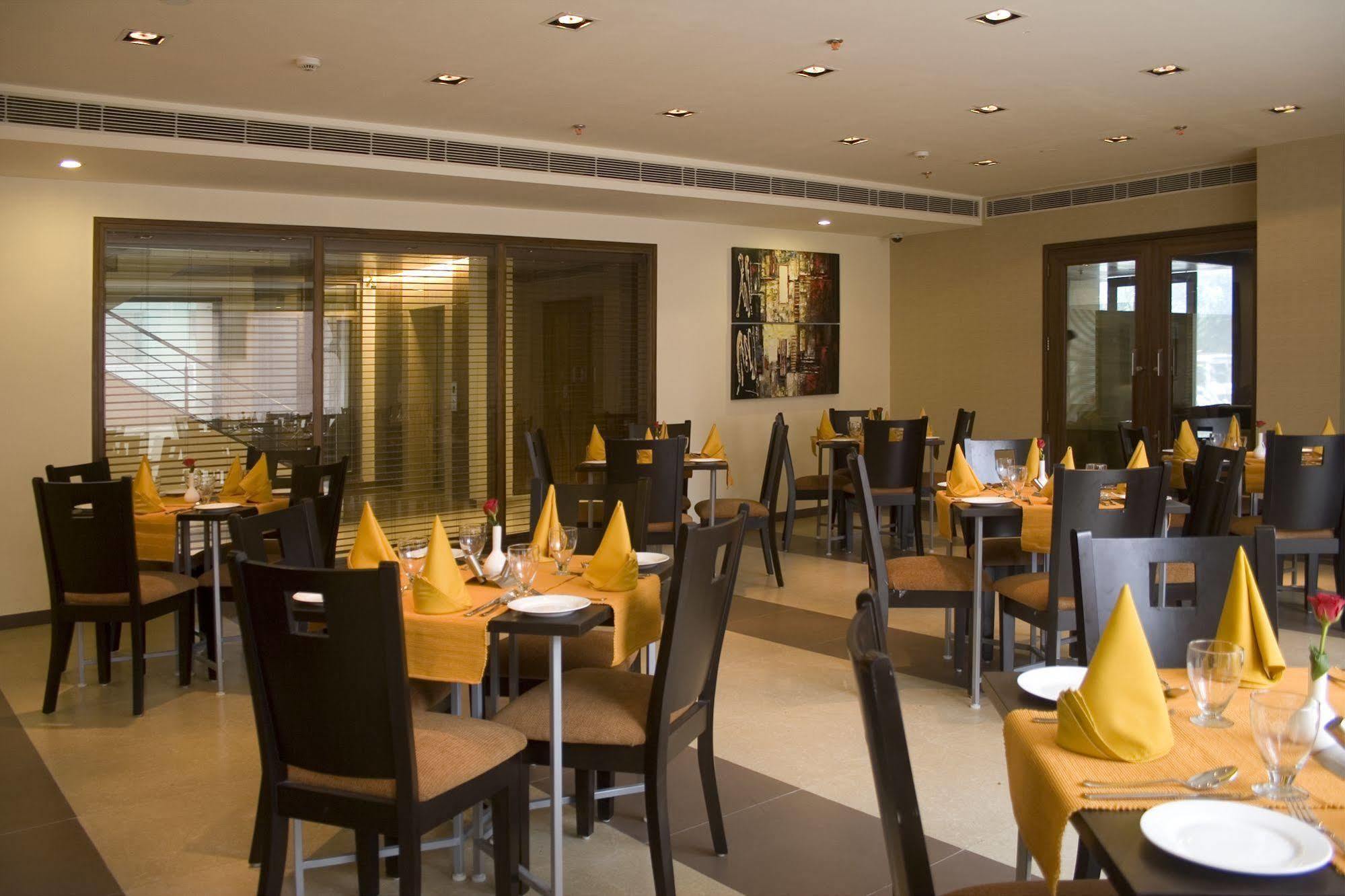 Shervani Nehru Place 4*
