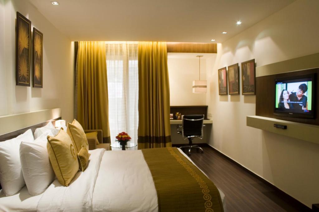 Shervani Nehru Place 4*